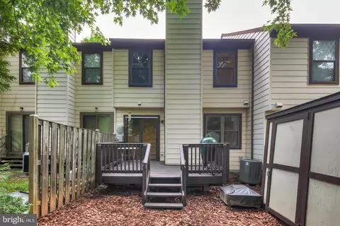 23 Millard Ct, Sterling, VA 20165 photo 9