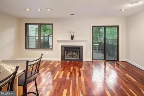 23 Millard Ct, Sterling, VA 20165 photo 6