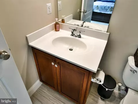 43353 Barnstead Dr, Ashburn, VA 20148 photo 49