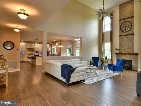 43353 Barnstead Dr, Ashburn, VA 20148 photo 10
