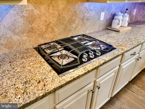 43353 Barnstead Dr, Ashburn, VA 20148 photo 18