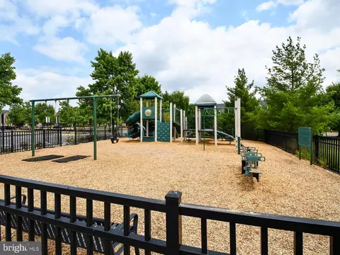 43353 Barnstead Dr, Ashburn, VA 20148 photo 85