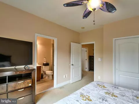 43353 Barnstead Dr, Ashburn, VA 20148 photo 46