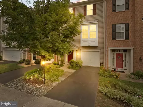 47314 Rock Falls Ter, Sterling, VA 20165