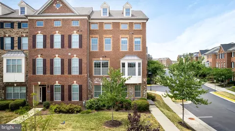 43131 Kendrick Sq, Ashburn, VA 20148