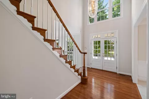 Entry Way - 20740 Ashburn Station Pl, Ashburn, VA 20147 photo 2 of 6