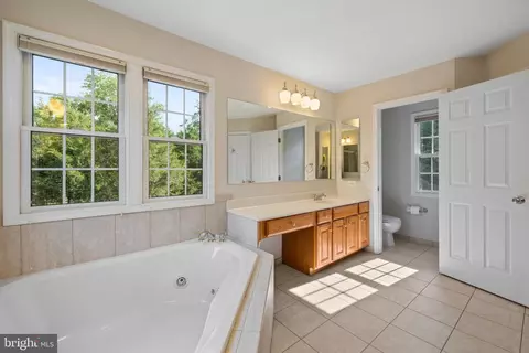 Bath - 20740 Ashburn Station Pl, Ashburn, VA 20147 photo 3 of 8