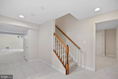 Entry Way - 20740 Ashburn Station Pl, Ashburn, VA 20147 photo 5 of 6