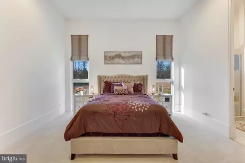 Bedroom - 40887 Blue Star Ct, Aldie, VA 20105 photo 8 of 10