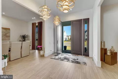 Entry Way - 40887 Blue Star Ct, Aldie, VA 20105 photo 6 of 15
