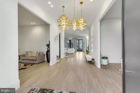 Entry Way - 40887 Blue Star Ct, Aldie, VA 20105 photo 5 of 15