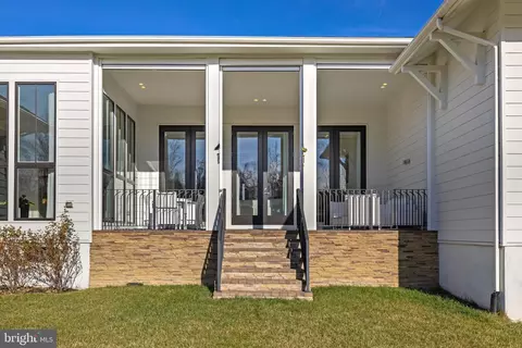 Exterior - 40887 Blue Star Ct, Aldie, VA 20105 photo 11 of 20
