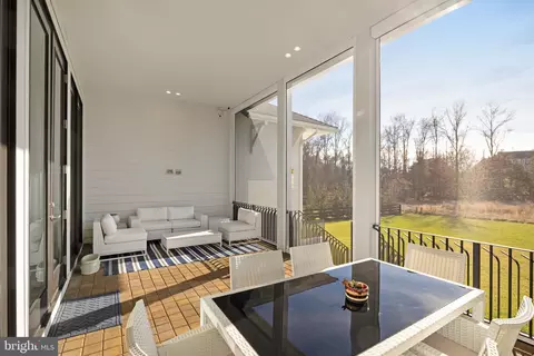 Exterior - 40887 Blue Star Ct, Aldie, VA 20105 photo 9 of 20