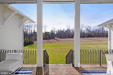 Exterior - 40887 Blue Star Ct, Aldie, VA 20105 photo 12 of 20
