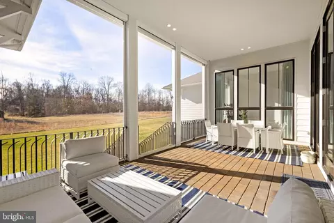 Exterior - 40887 Blue Star Ct, Aldie, VA 20105 photo 10 of 20