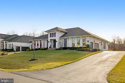 Exterior - 40887 Blue Star Ct, Aldie, VA 20105 photo 8 of 20