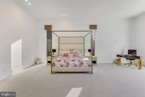 Bedroom - 40887 Blue Star Ct, Aldie, VA 20105 photo 3 of 10