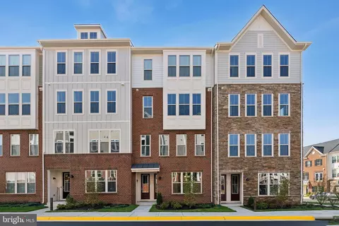 785 Mount Airy Ter NE, Leesburg, VA 20176