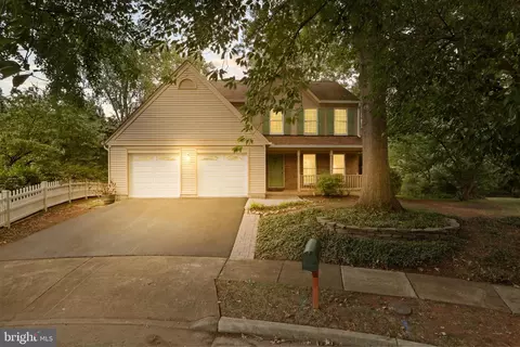 719 Donaldson Ln SW, Leesburg, VA 20175