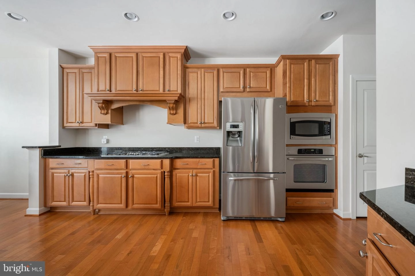 24948 Earlsford Dr, Chantilly, VA 20152 photo 9
