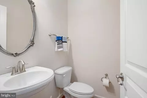 24948 Earlsford Dr, Chantilly, VA 20152 photo 27