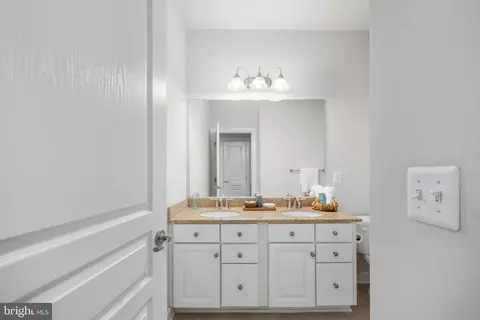 24948 Earlsford Dr, Chantilly, VA 20152 photo 48