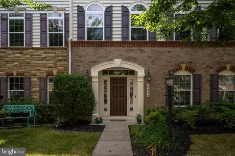 24948 Earlsford Dr, Chantilly, VA 20152 photo 3