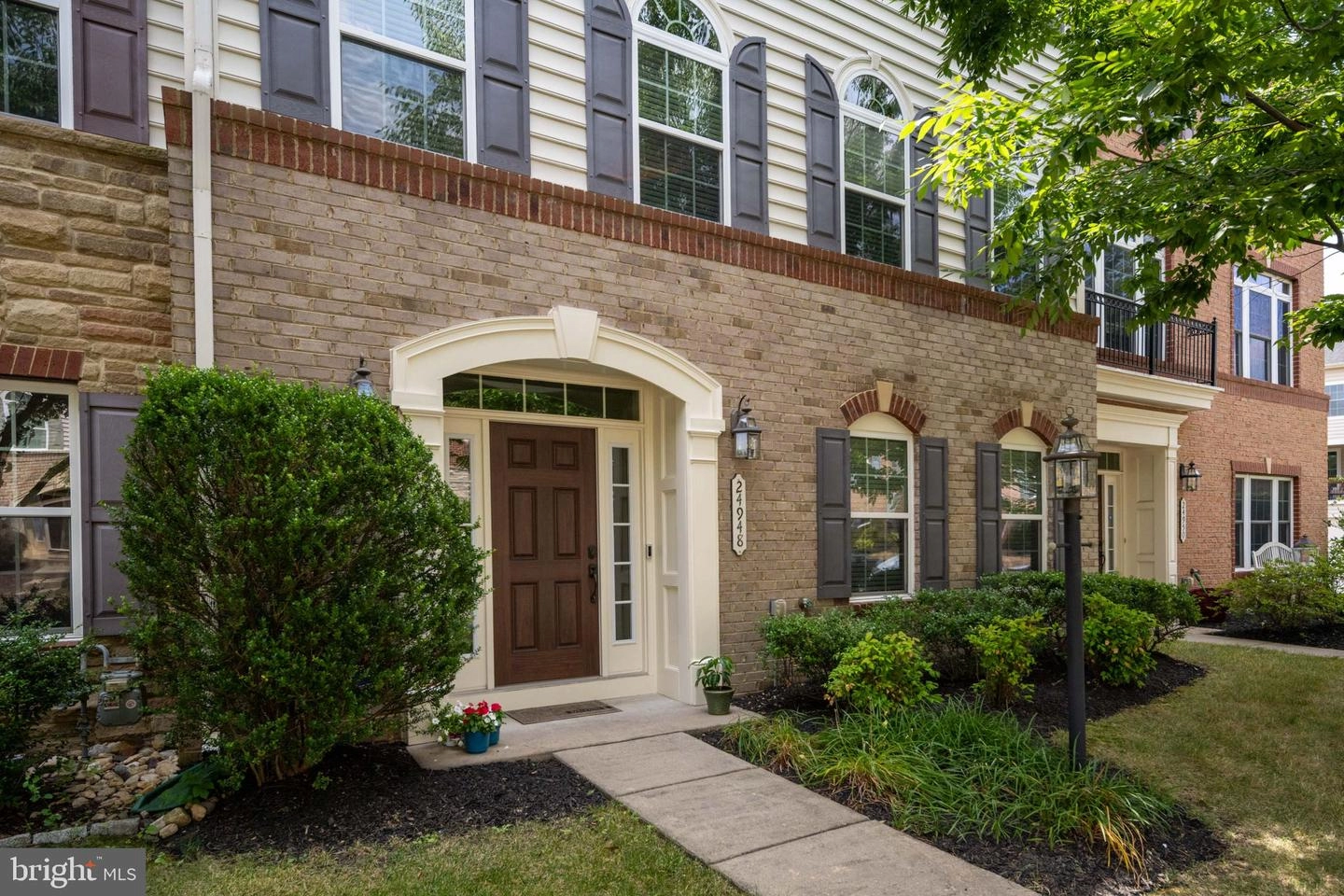24948 Earlsford Dr, Chantilly, VA 20152 photo 2