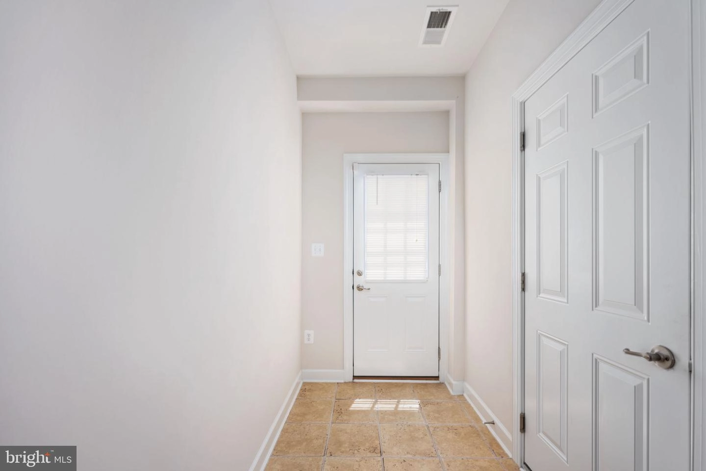 24948 Earlsford Dr, Chantilly, VA 20152 photo 56
