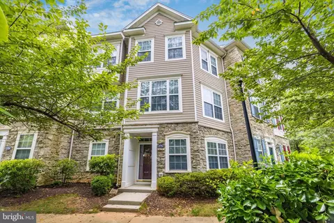 21762 Bancroft Ct, Ashburn, VA 20147