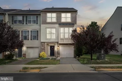 42632 Galbraith Sq, Broadlands, VA 20148