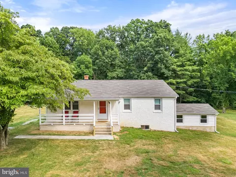 13780 Mountain Rd, Hillsboro, VA 20132