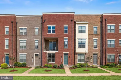 21067 Stone Bluff Ter, Ashburn, VA 20148