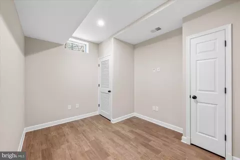Bedroom - 20369 Medalist Dr, Ashburn, VA 20147 photo 3 of 3