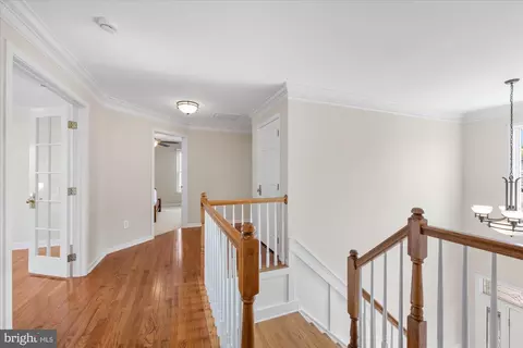 Entry Way - 20369 Medalist Dr, Ashburn, VA 20147 photo 4 of 7