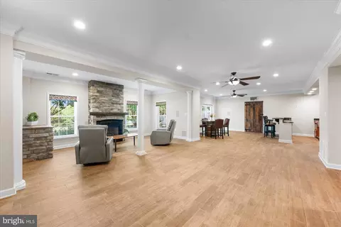 Living - 20369 Medalist Dr, Ashburn, VA 20147 photo 3 of 5