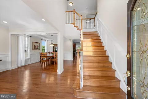 Entry Way - 20369 Medalist Dr, Ashburn, VA 20147 photo 1 of 7
