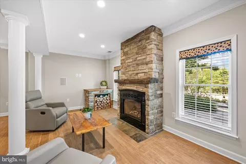 Living - 20369 Medalist Dr, Ashburn, VA 20147 photo 5 of 5