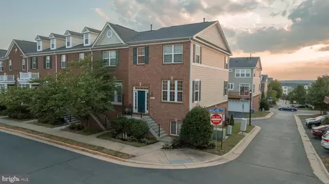 20653 Maitland Ter, Ashburn, VA 20147