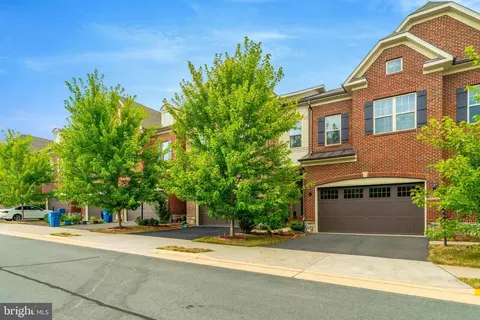 42592 Mantua Sq, Brambleton, VA 20148