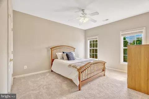 Bedroom - 22181 Windy Pine Ct, Broadlands, VA 20148 photo 7 of 10