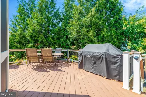 Exterior - 22181 Windy Pine Ct, Broadlands, VA 20148 photo 7 of 12