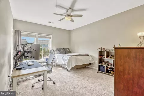 Bedroom - 22181 Windy Pine Ct, Broadlands, VA 20148 photo 4 of 10
