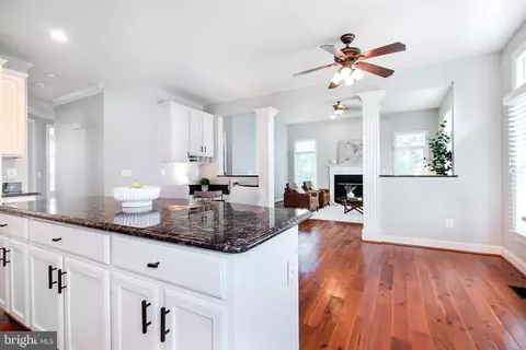 43779 Carrleigh Ct, Ashburn, VA 20147 photo 14
