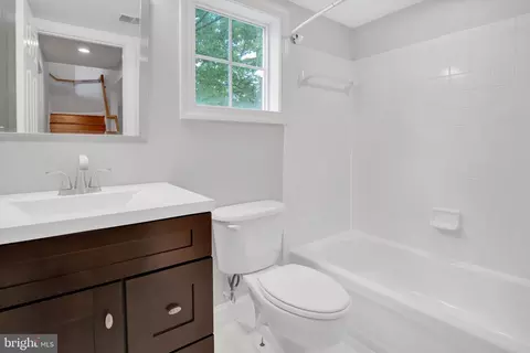 43779 Carrleigh Ct, Ashburn, VA 20147 photo 38