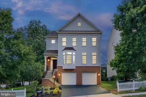 43779 Carrleigh Ct, Ashburn, VA 20147 photo 4