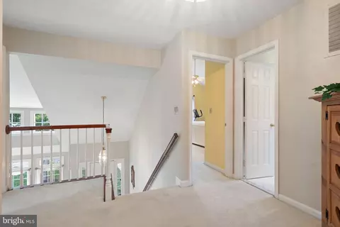Entry Way - 43941 Reliance Ct, Ashburn, VA 20147 photo 5 of 6