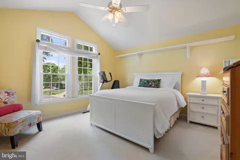 Bedroom - 43941 Reliance Ct, Ashburn, VA 20147 photo 3 of 9