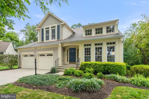 Exterior - 43941 Reliance Ct, Ashburn, VA 20147 photo 4 of 14