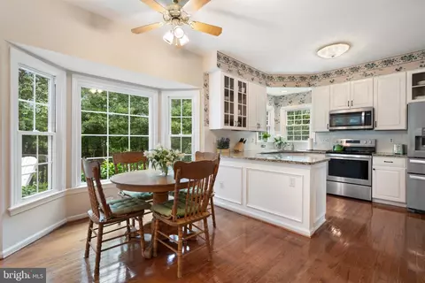 Kitchen - 43941 Reliance Ct, Ashburn, VA 20147 photo 8 of 8